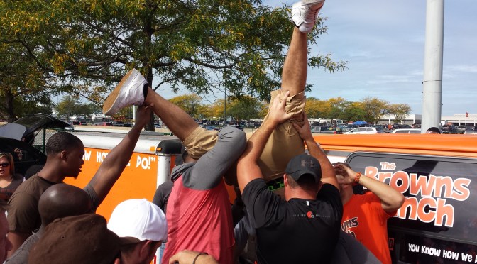 Muni Lot Madness; Your Browns-Raiders Muni Lot Photo Gallery (Week 2)