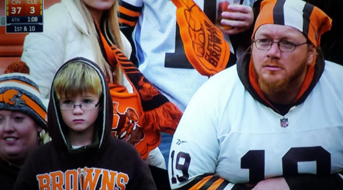 MMDB: Burning Jerseys, Sad Kids, Bagheads, Sad Shirts, Pettine Pays For Tinder, And Empty Parking Lots
