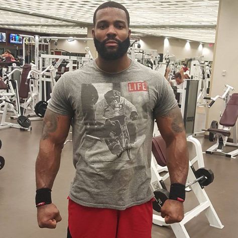 Instagram media by iamthadifference17 - SUNDAY FUNDAY GYMDAY  #WEWORKINOVERHERE